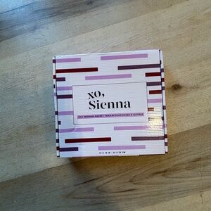 XO Sienna Felt Message Board